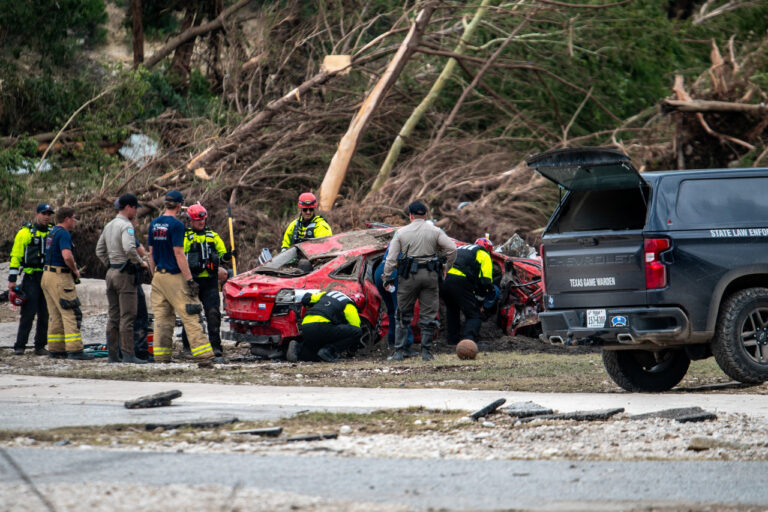 auto-destruido-lerr-texas-inundaciones