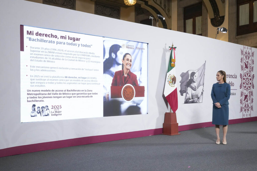 2025-08-25_Conferencia_de_prensa_matutina_-_Palacio_Nacional_07_HC