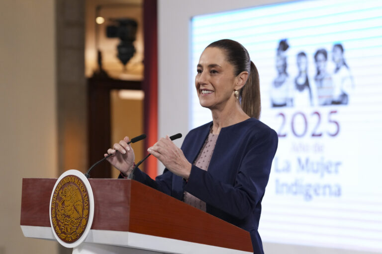 2025-09-10__Conferencia_de_prensa_matutina_-_Palacio_Nacional_002_HC