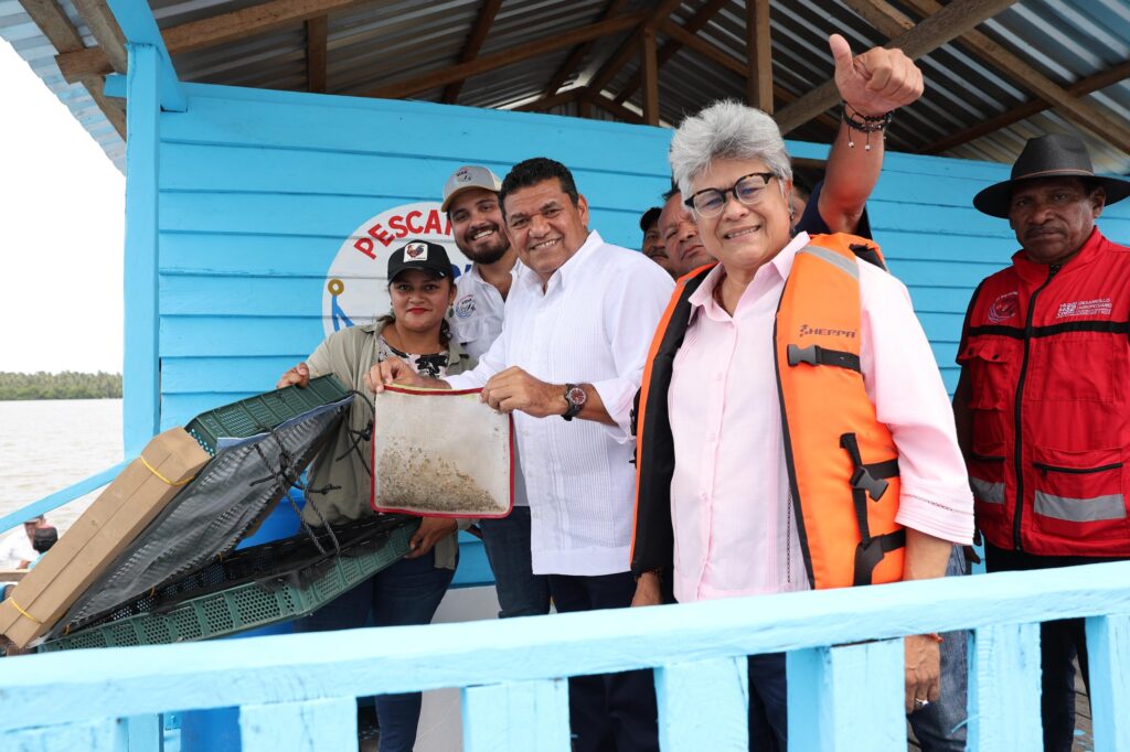 WhatsApp Image 2025-10-13 at 14.22.21 (1)