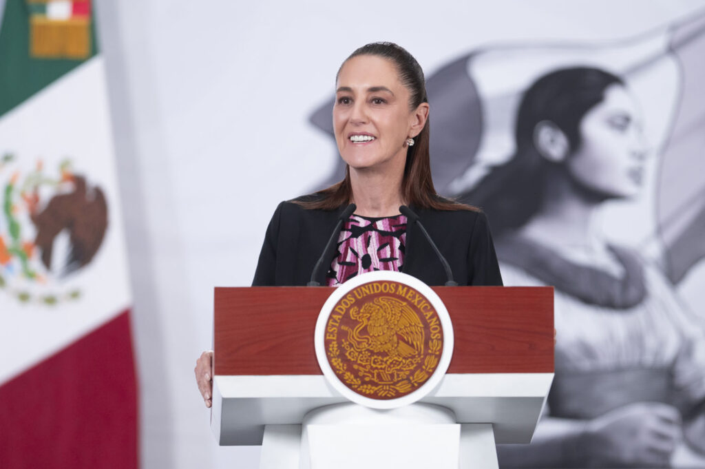 2026-04-13_Conferencia_de_prensa_matutina_-_Palacio_Nacional_03_SLE (1)