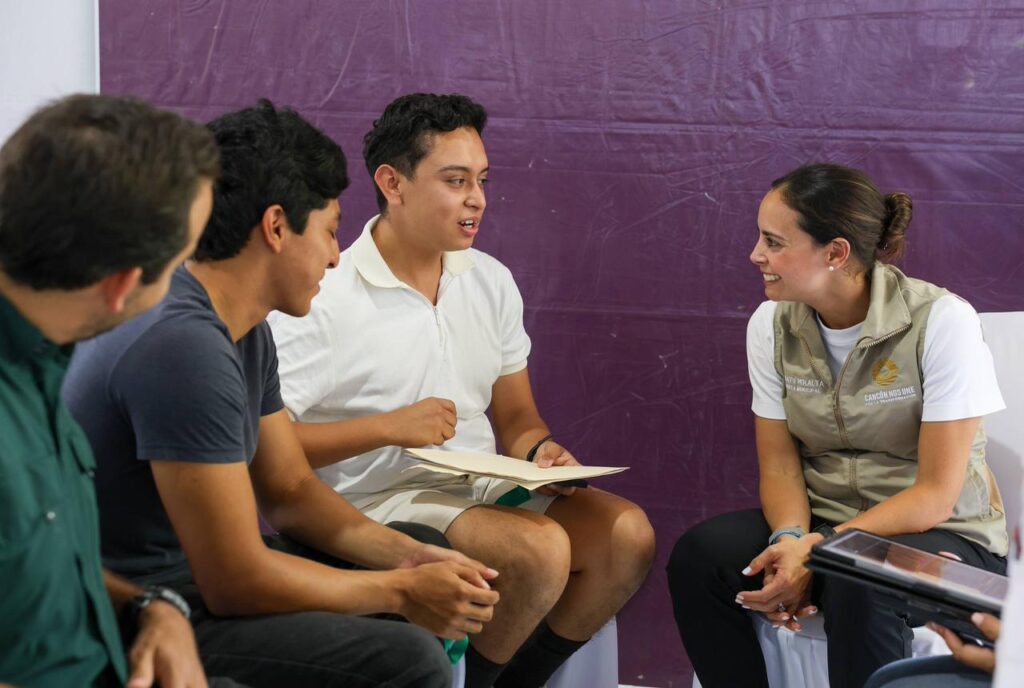 7e979087-3e39-4a22-a38b-63beed9f9721